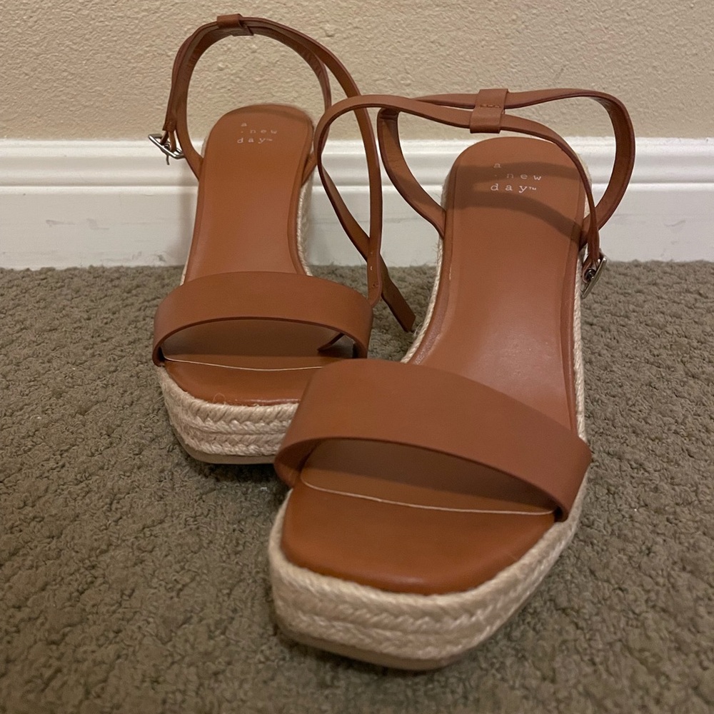Women’s Sandals